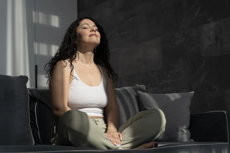 Cómo mejorar tu salud mental en tiempos de estrés: Técnicas prácticas